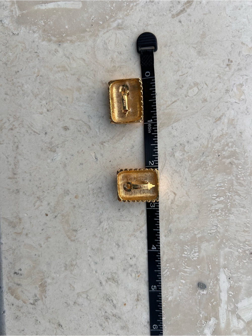 1980s NAPIER Gold-tone Curved Ribbed Rectangle French Clip Earrings - Picture 6 of 6